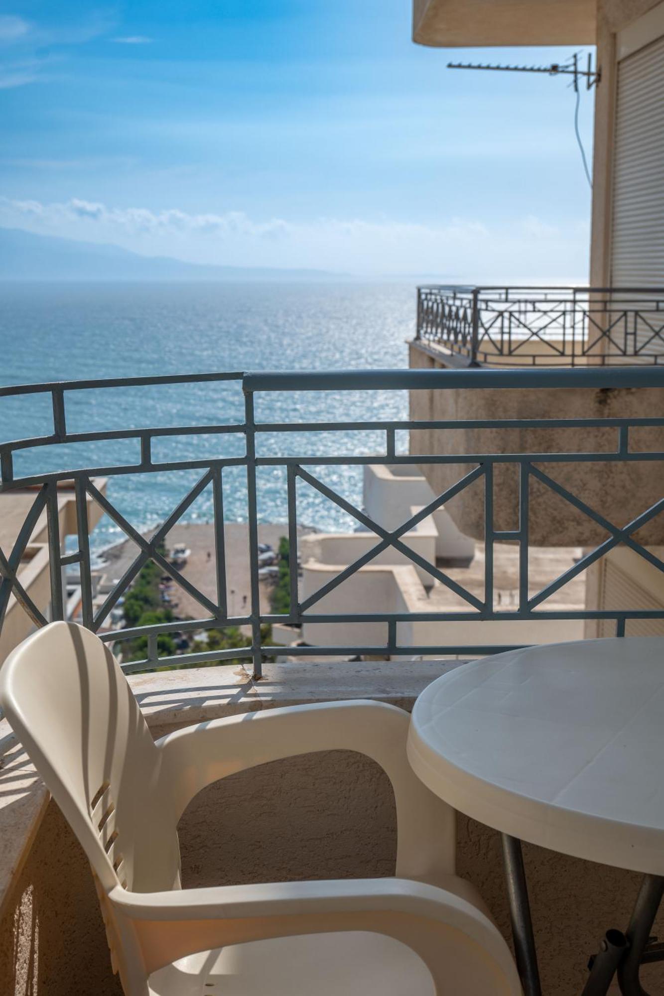 Domi Luxury View In
